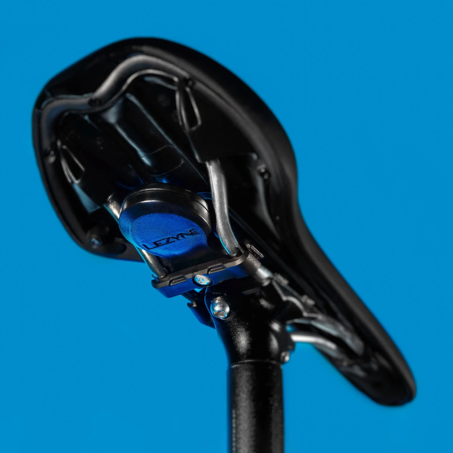MATRIX SADDLE TAGGER - Image 3